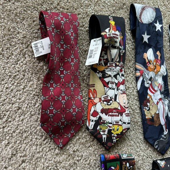 VTG 90s Looney Tunes Neckties Lot of 12 AOP Baseball Halloween Valentine's Day - Picture 2 of 13